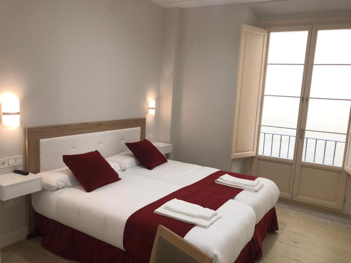 Pinar Malaga Rooms מראה חיצוני תמונה