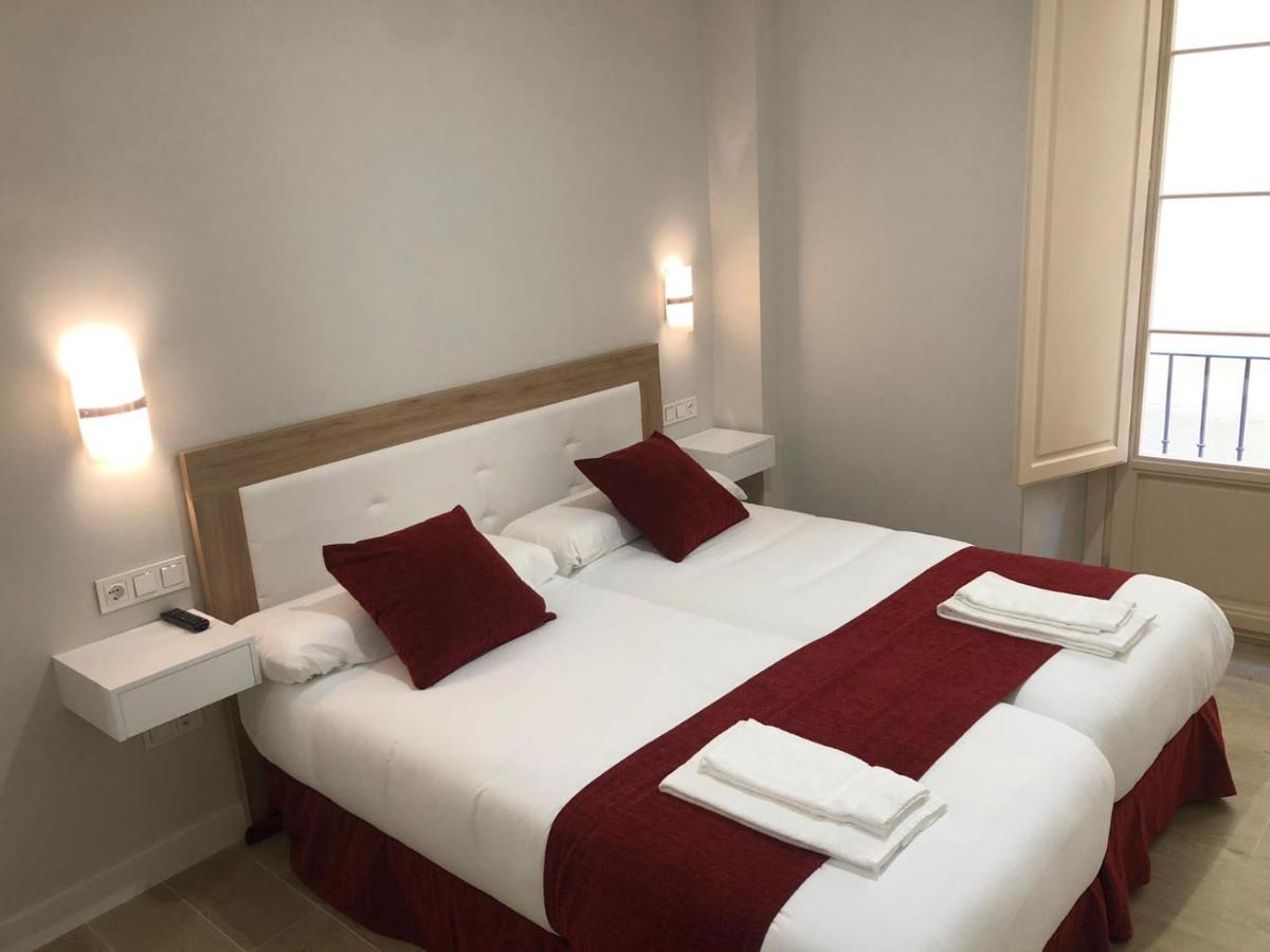Pinar Malaga Rooms מראה חיצוני תמונה